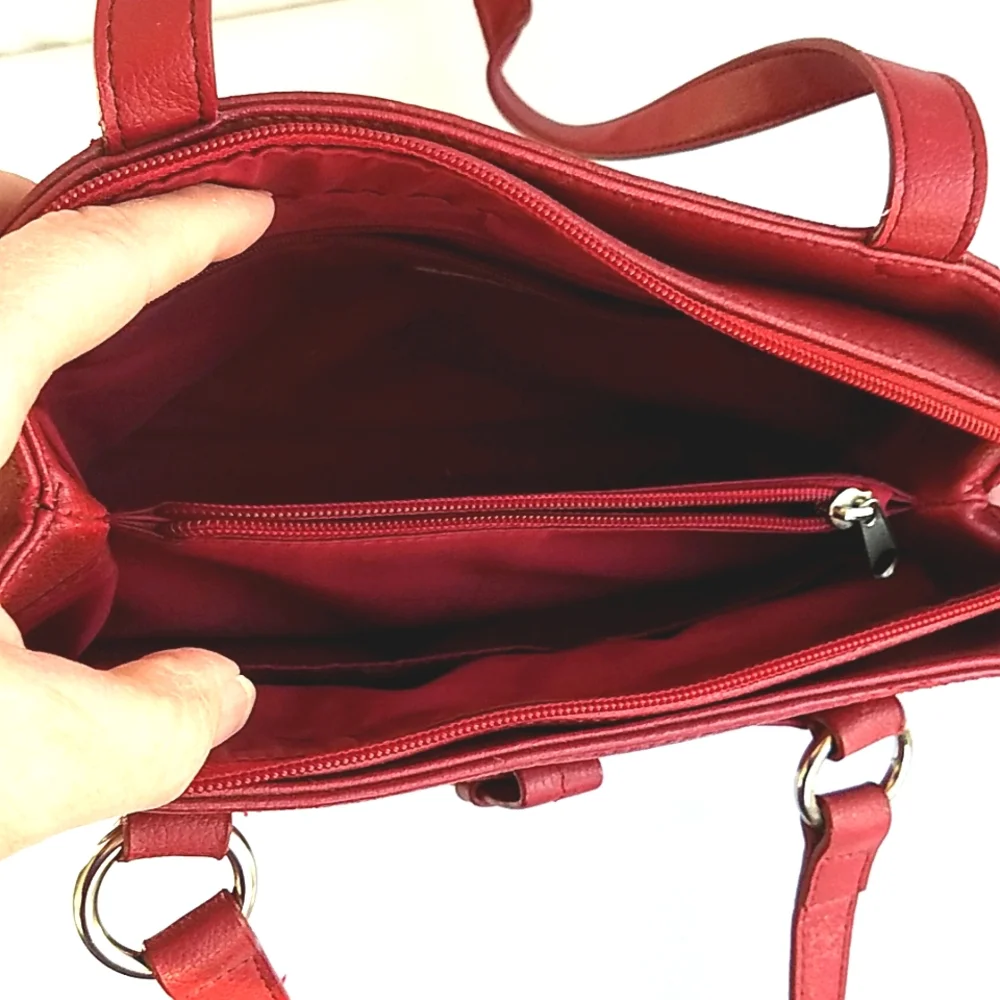 Aurielle Red Zippered Handbag - Picture 3 of 7